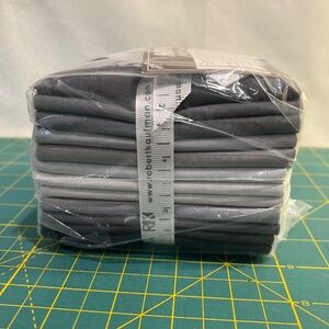 Fat Quarter Bundle - Stormy Skies by Robert Kaufman Fabrics